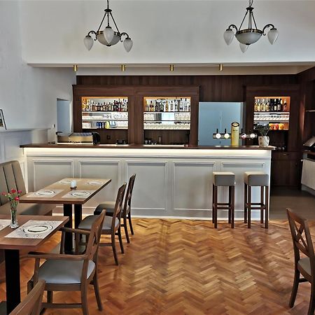 Hotel Svycarsky Dum Sneznik 外观 照片
