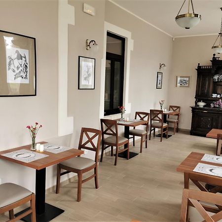 Hotel Svycarsky Dum Sneznik 外观 照片
