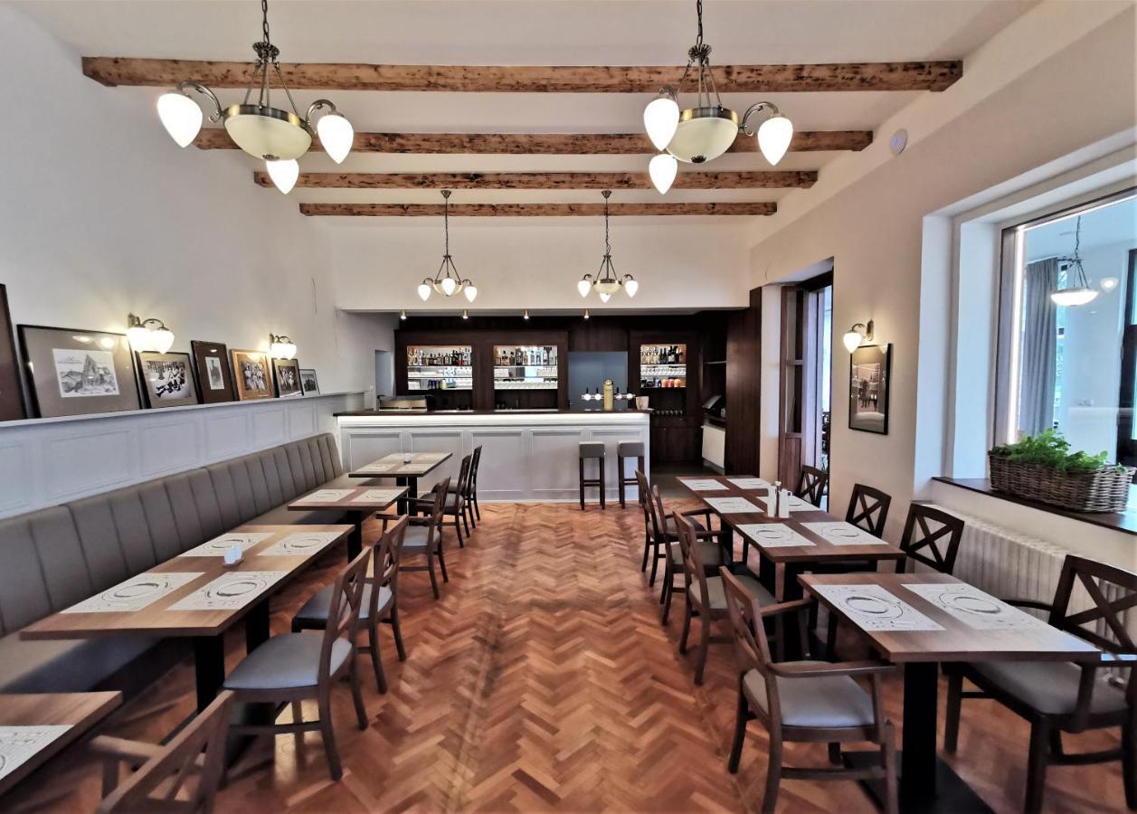 Hotel Svycarsky Dum Sneznik 外观 照片