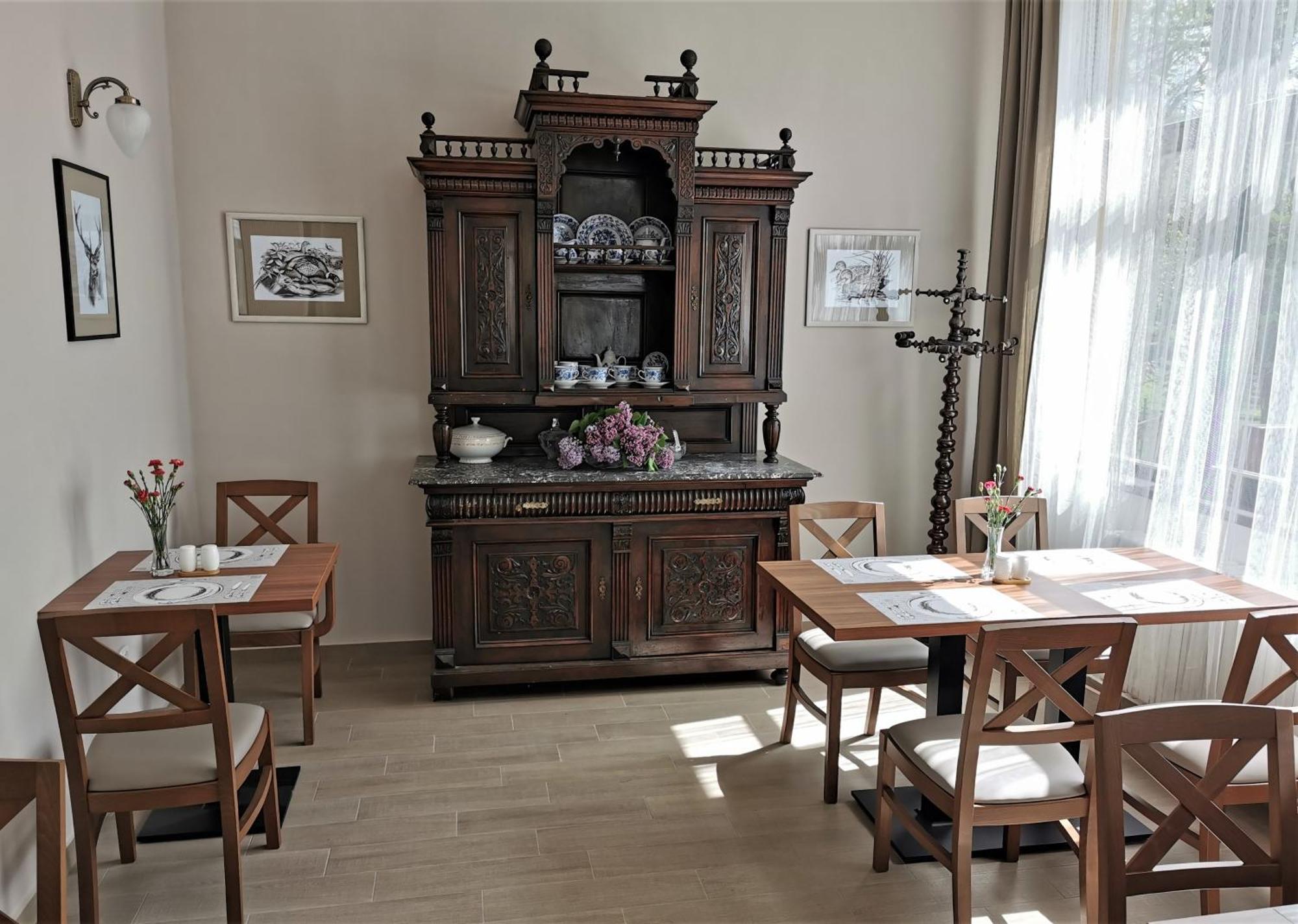 Hotel Svycarsky Dum Sneznik 外观 照片