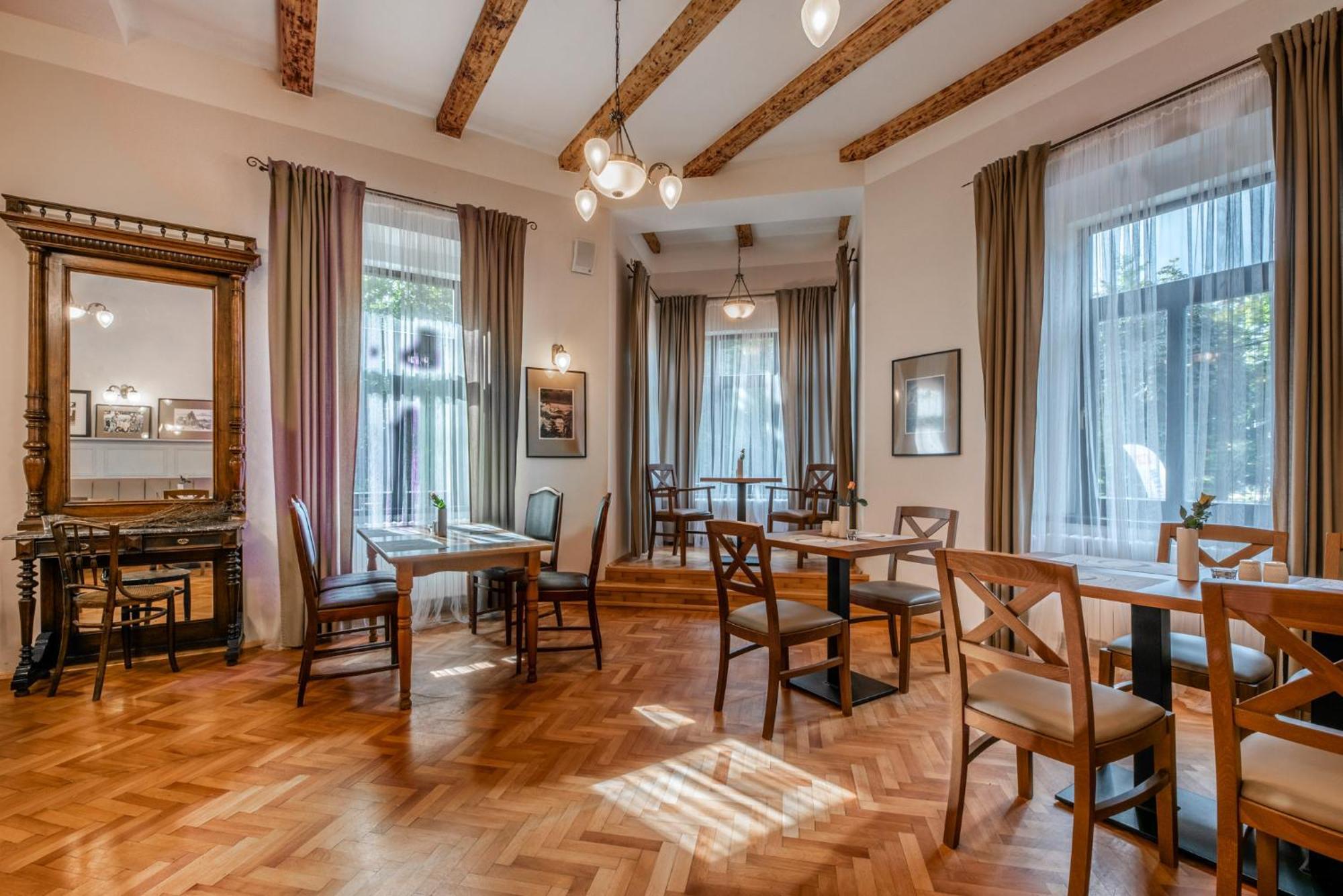 Hotel Svycarsky Dum Sneznik 外观 照片