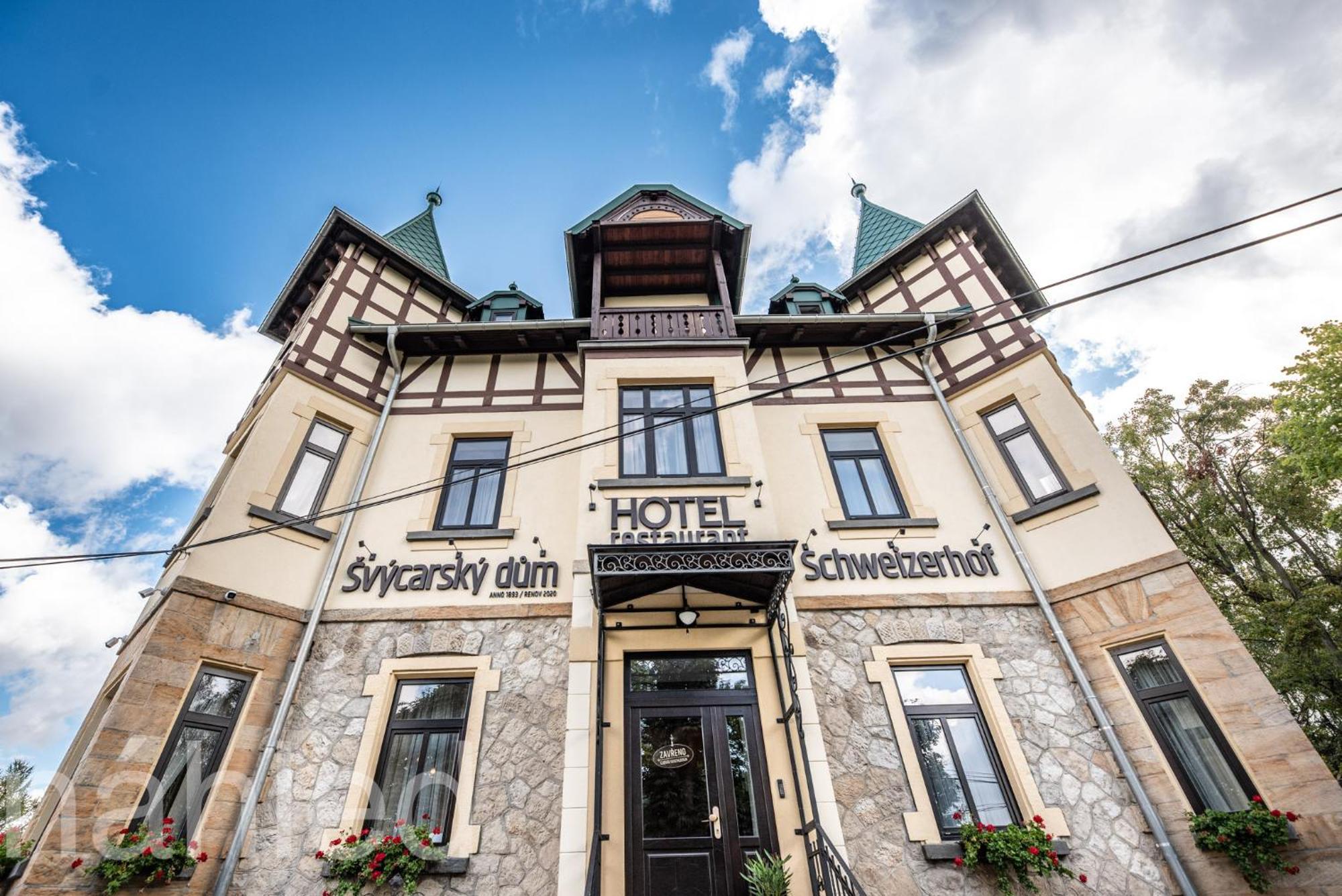 Hotel Svycarsky Dum Sneznik 外观 照片