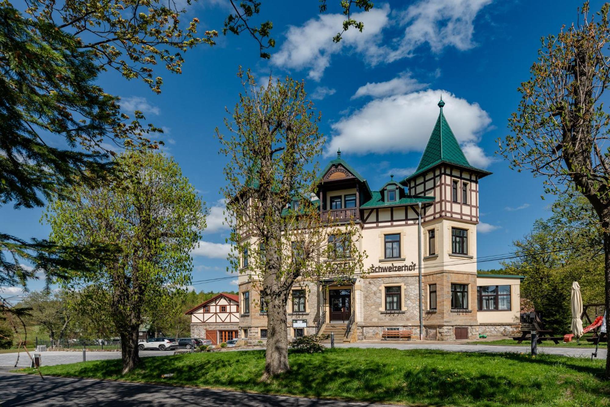 Hotel Svycarsky Dum Sneznik 外观 照片