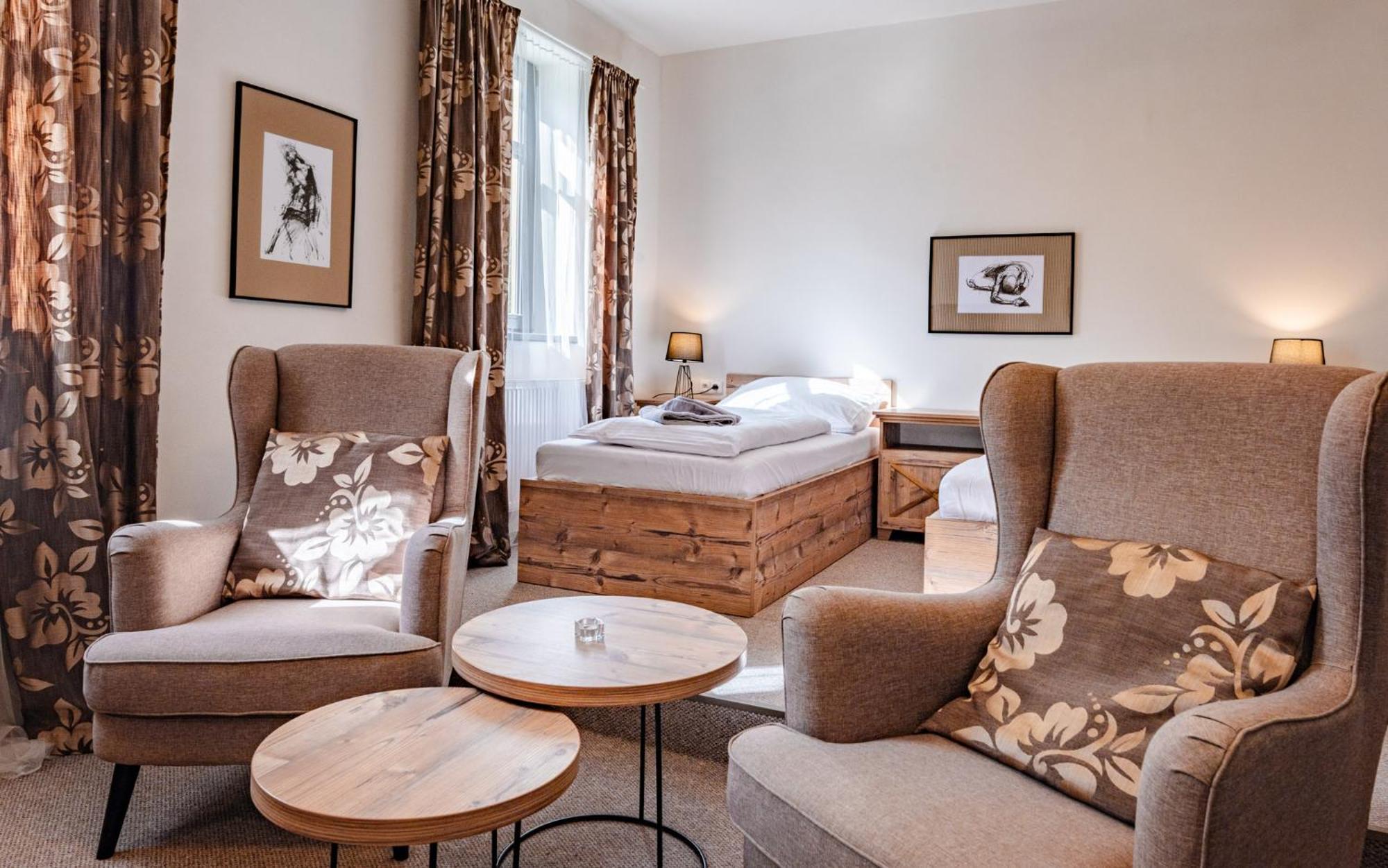 Hotel Svycarsky Dum Sneznik 客房 照片
